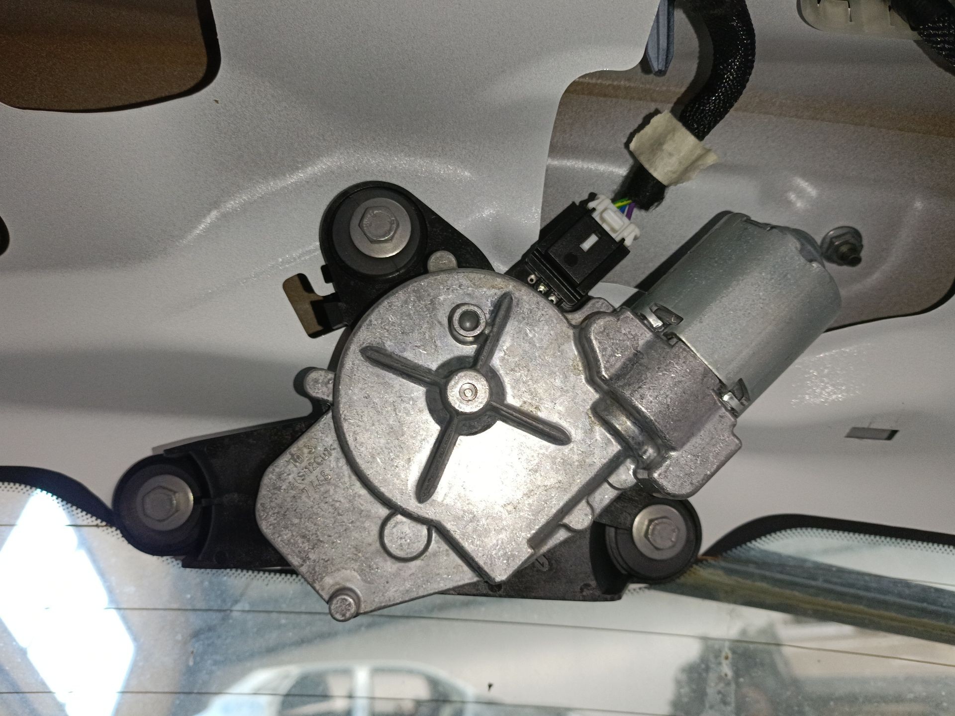 MOTOR LIMPIA TRASERO PEUGEOT 2008 II (UD_, US_, UY_, UJ_, UR_, UC_) 9819900080 / 0390205114 98199000800390205114