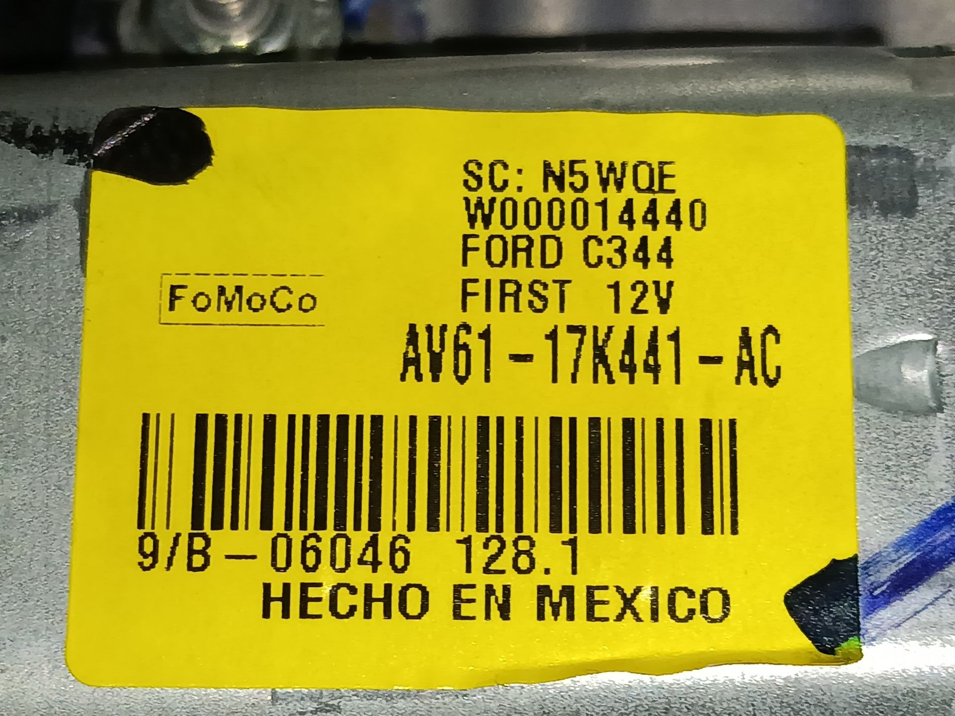 MOTOR LIMPIA TRASERO FORD C-MAX II (DXA/CB7, DXA/CEU) AV6117K441AC / W000014440 AV6117K441ACW000014440 - Vista 2