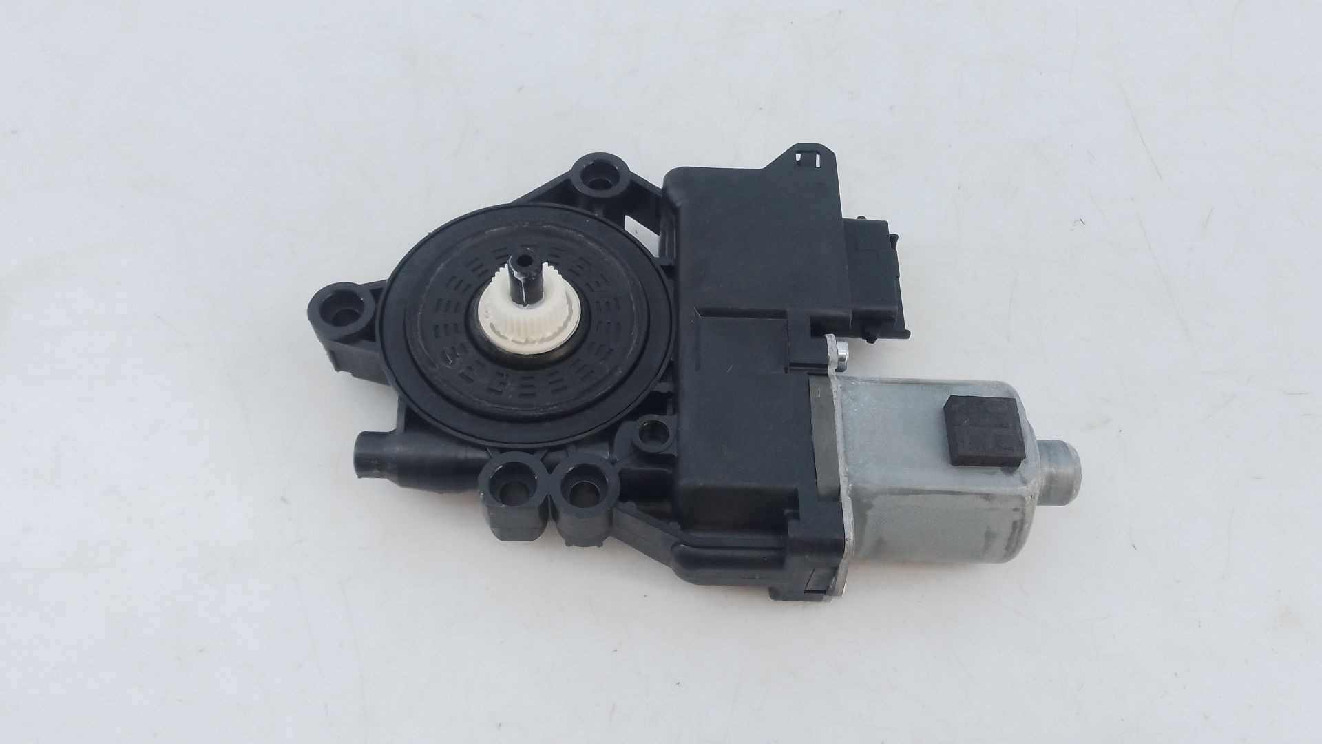 MOTOR ELEVALUNAS TRASERO IZQUIERDO KIA CEED (CD) 83450J7020 / E2-B5-4-2 83450J7020E2B542 - Vista 3