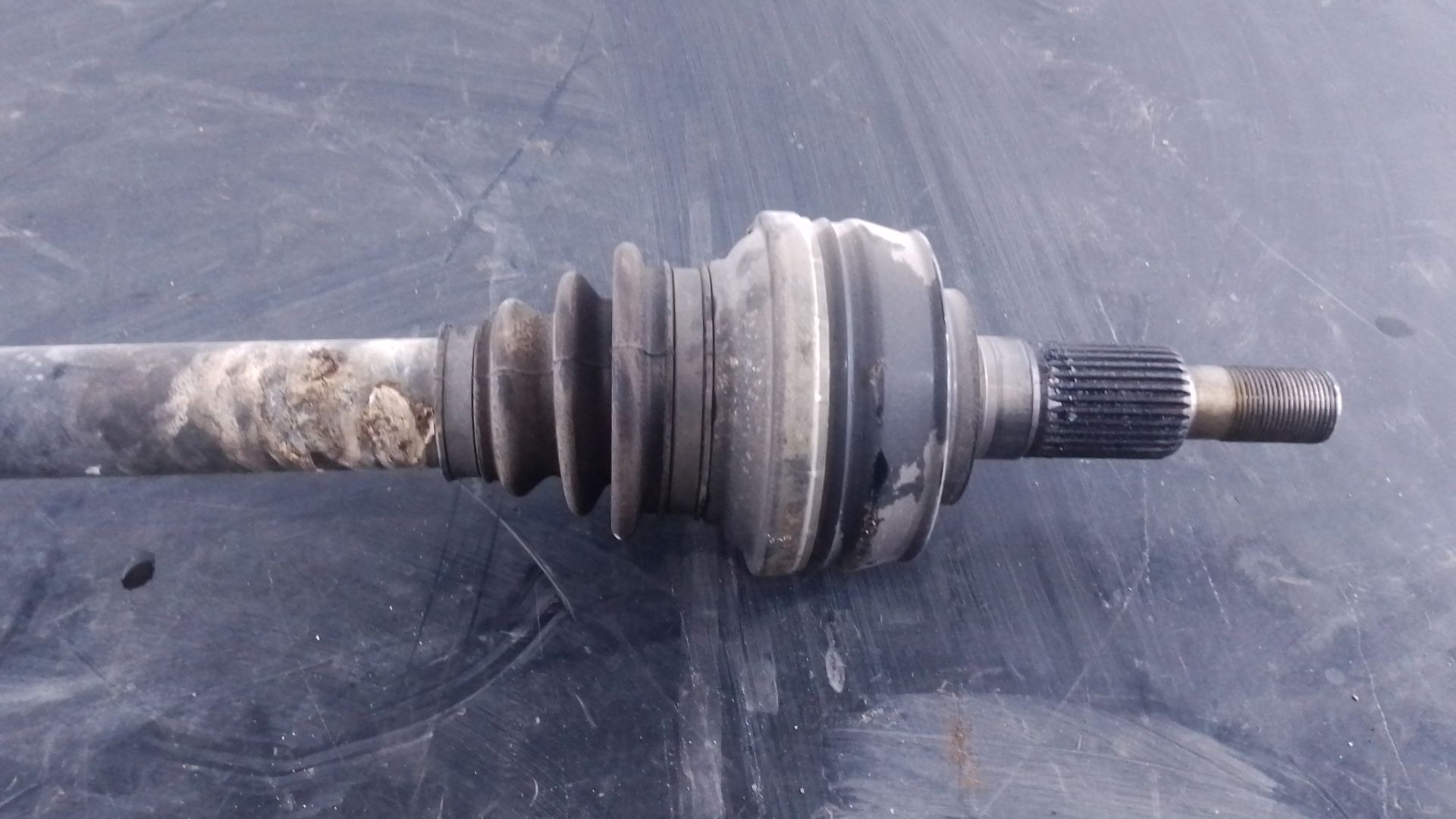 TRANSMISION TRASERA IZQUIERDA PORSCHE PANAMERA 97033202401 / P1-A6-48 97033202401P1A648 - Vista 2