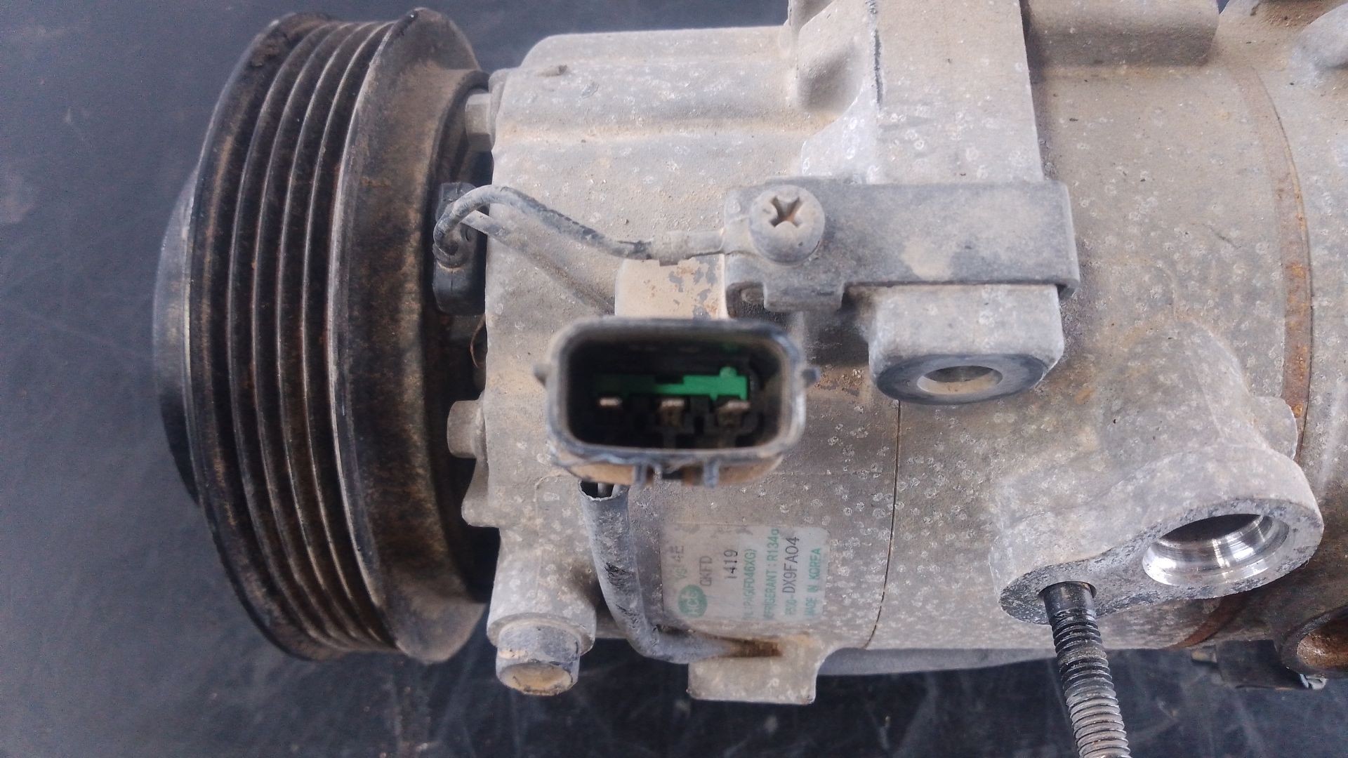 COMPRESOR AIRE ACONDICIONADO HYUNDAI ix35 (LM, EL, ELH) F500DX9FA04 / P3-B2-25-4 F500DX9FA04P3B2254 - Vista 3