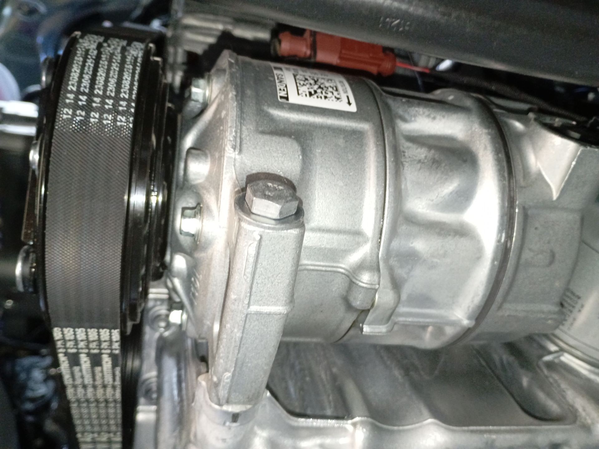 COMPRESOR AIRE ACONDICIONADO SEAT IBIZA V (KJ1, KJG) 3Q0816803E 3Q0816803E