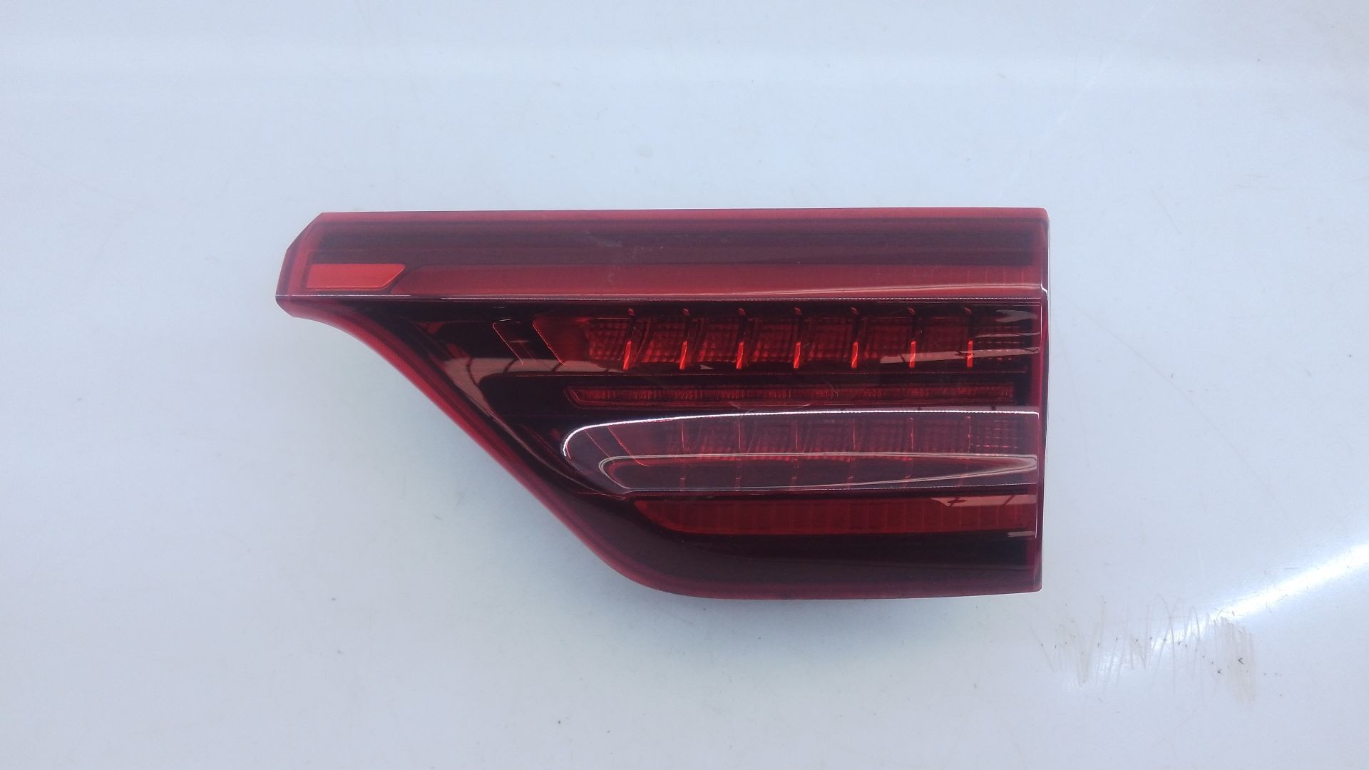PILOTO TRASERO DERECHO PORTON KIA SPORTAGE IV (QL, QLE) 92406F1600 / E2-B5-3-2 92406F1600E2B532