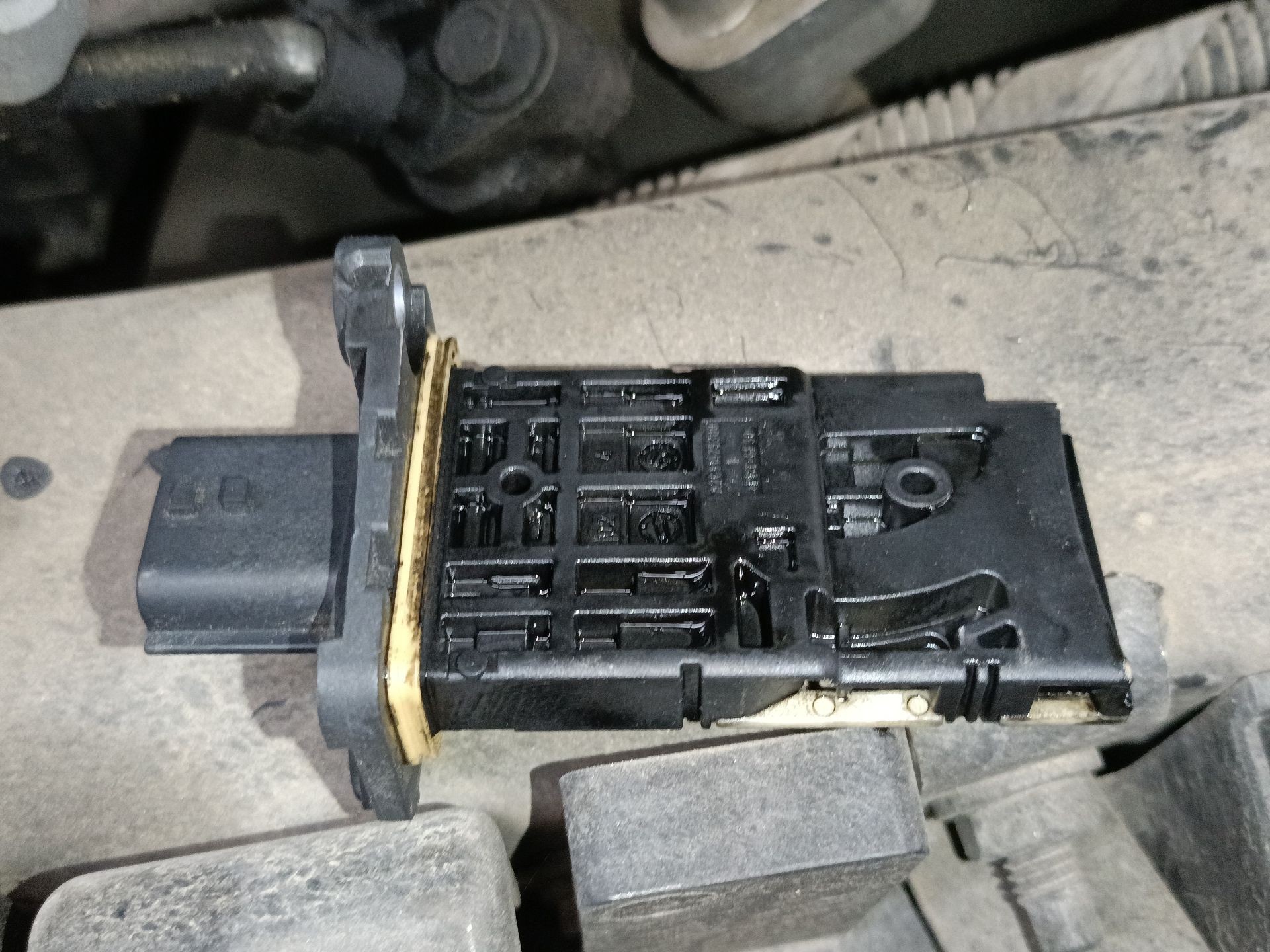 CAUDALIMETRO RENAULT KADJAR (HA_, HL_) 226807131R 226807131R - Vista 3