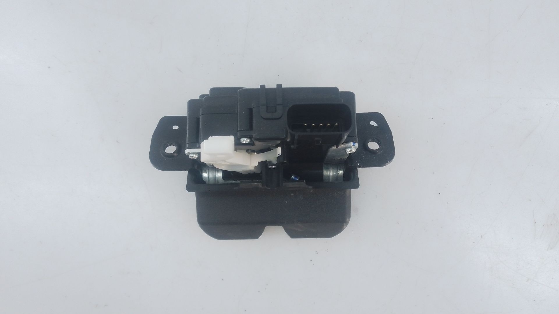 CERRADURA MALETERO / PORTON HYUNDAI TUCSON (TL, TLE) E2-B5-8-1 E2B581 - Vista 3