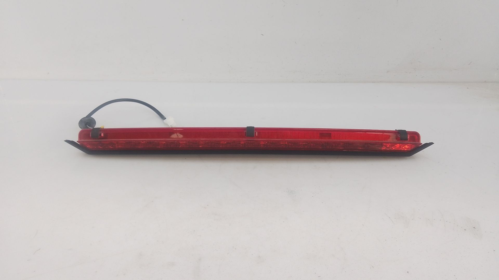 LUZ CENTRAL DE FRENO HYUNDAI TUCSON (NX4E, NX4A) 87212N7101 / E2-B5-9-2 87212N7101E2B592