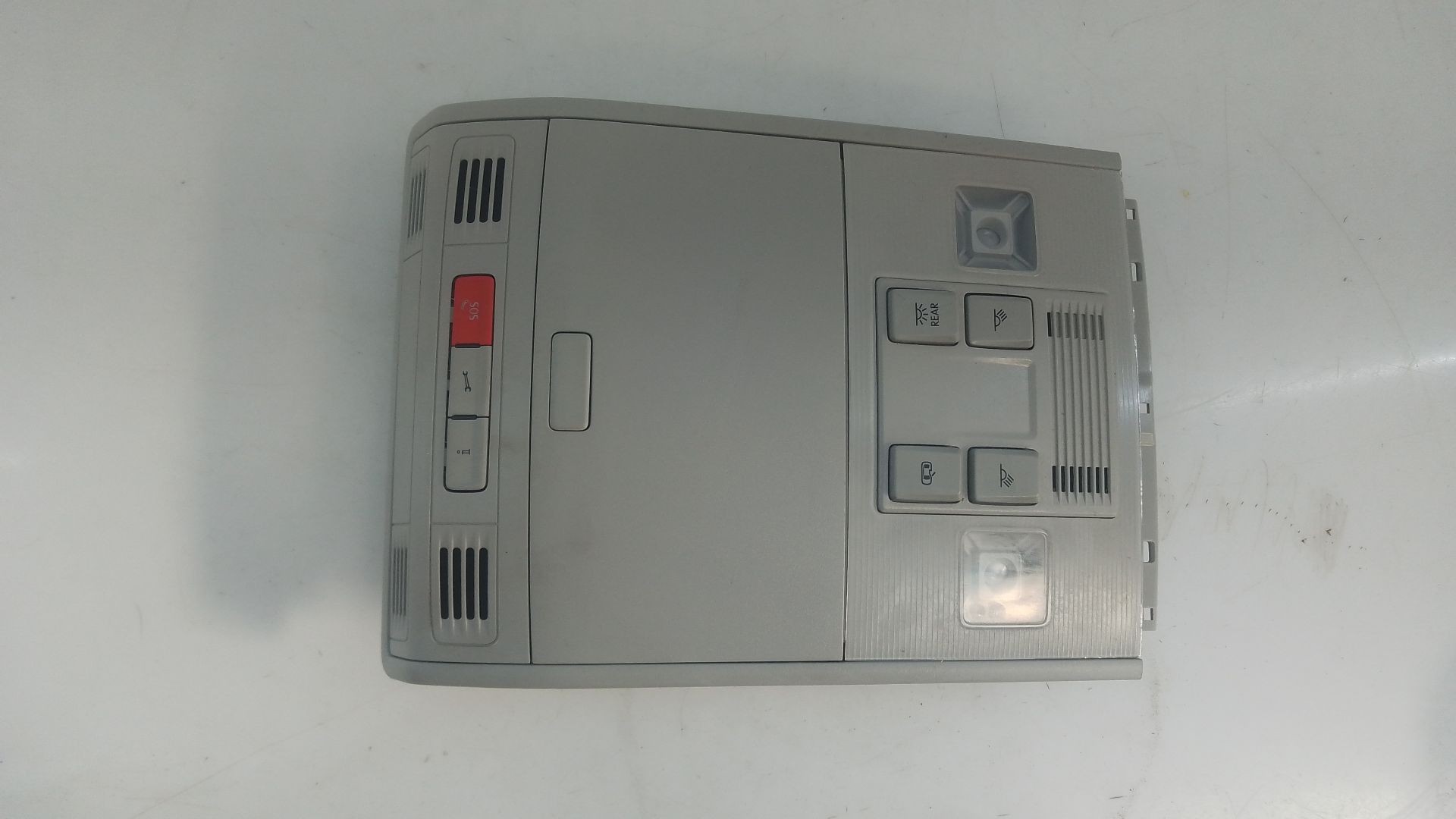 LUZ INTERIOR VOLKSWAGEN TIGUAN (AD1, AX1) 5G0868837 / E2-B2-33-2 5G0868837E2B2332 - Vista 2