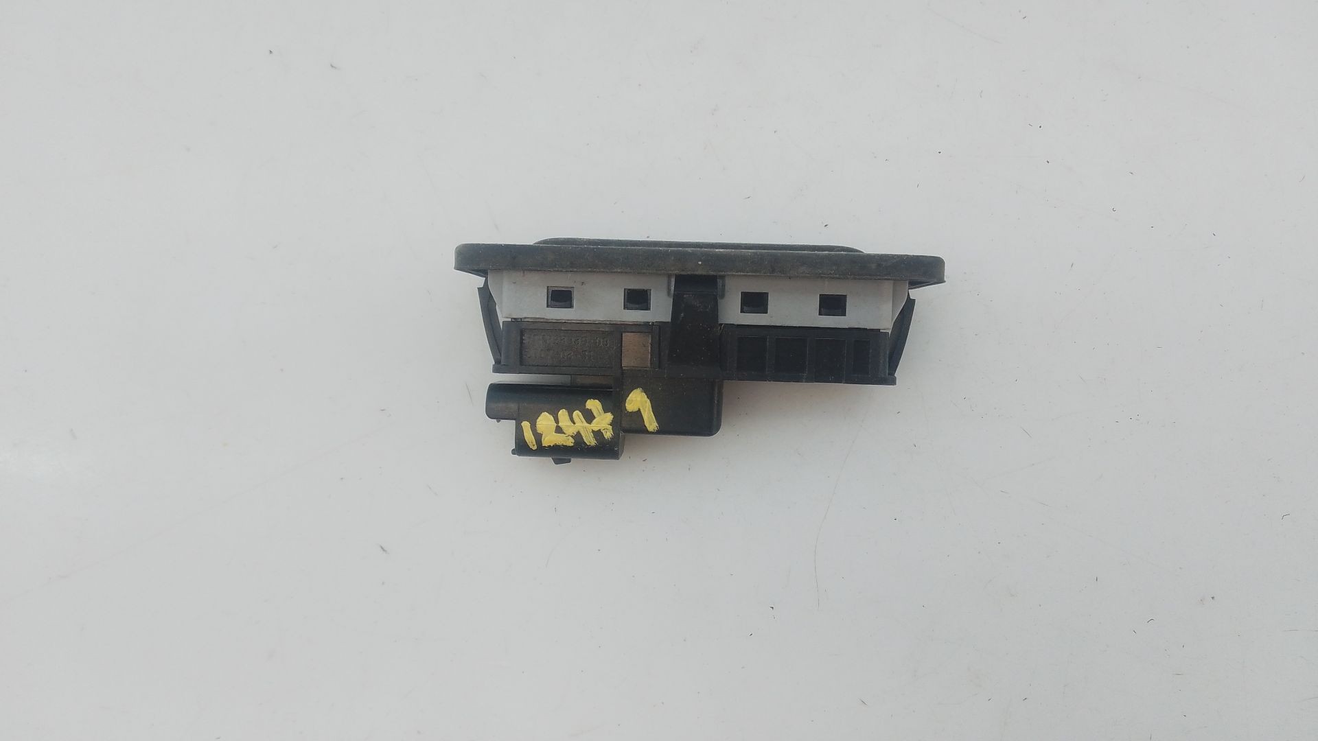 MANETA EXTERIOR PORTON PEUGEOT 3008 E3-A3-15-4 E3A3154 - Vista 2