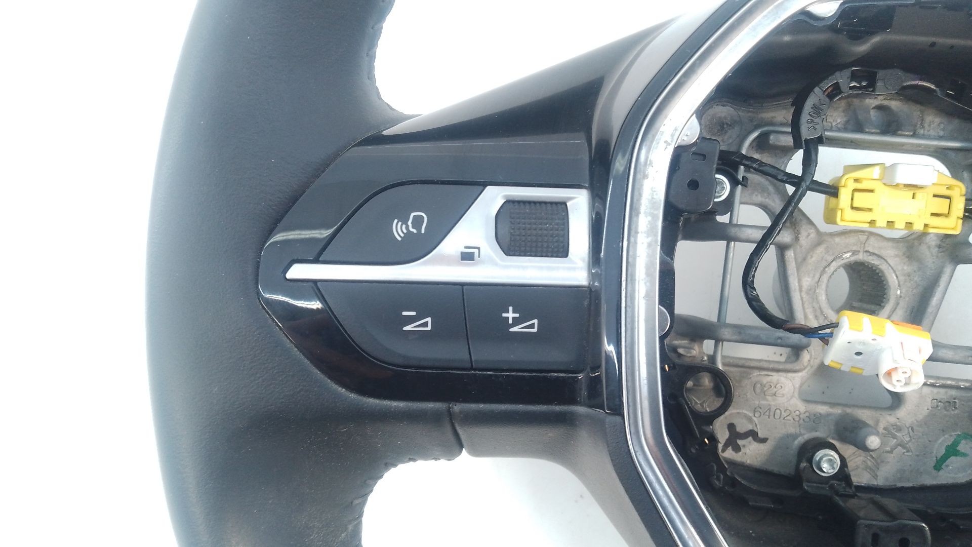 VOLANTE PEUGEOT 208 II (UB_, UP_, UW_, UJ_) 98255044ZD / E1-A4-42-1 / 2215920141 98255044ZDE1A44212215920141 - Vista 2