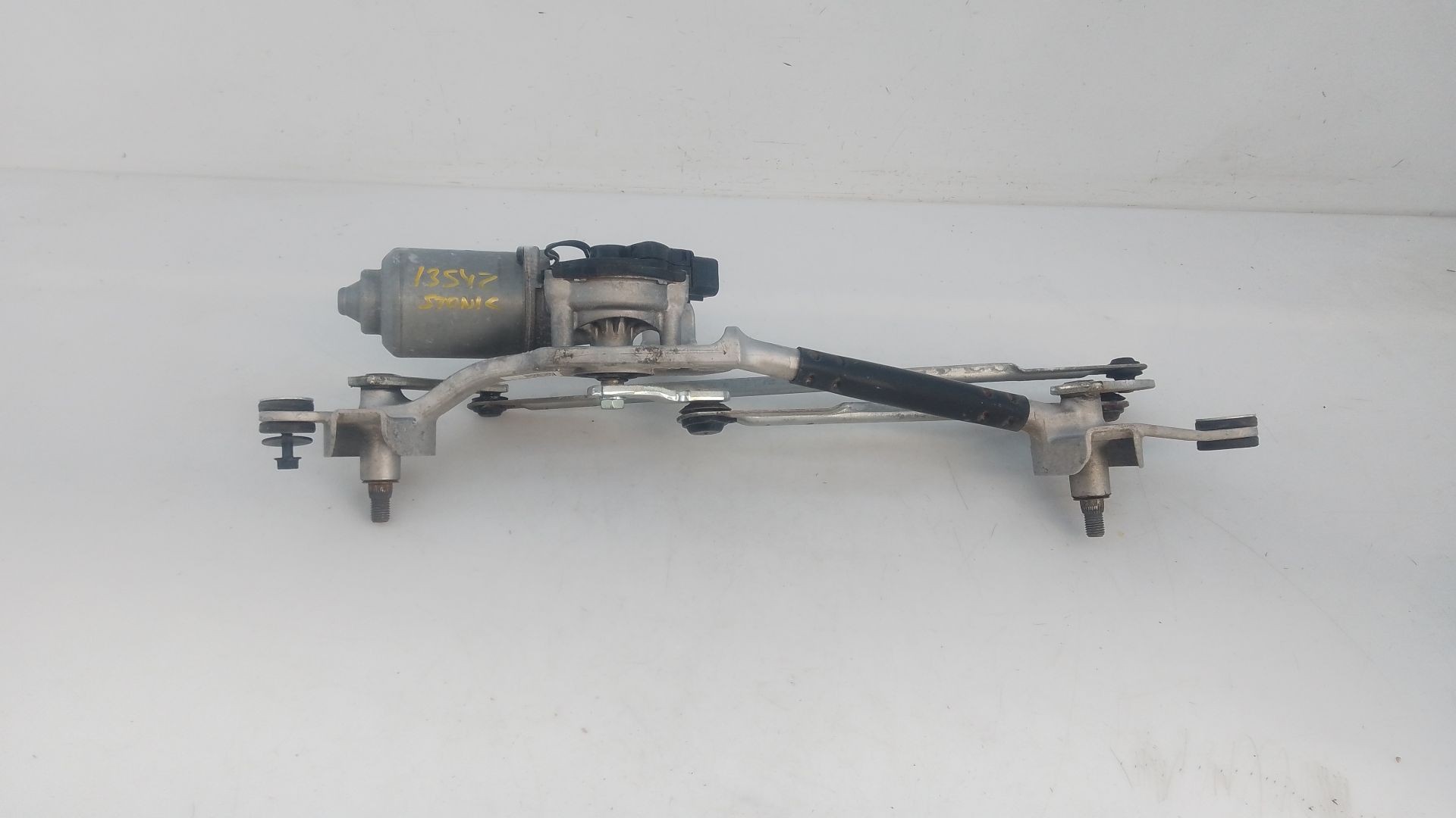 MOTOR LIMPIA DELANTERO KIA STONIC (YB) 98110C1950 / E2-B5-5-1 98110C1950E2B551