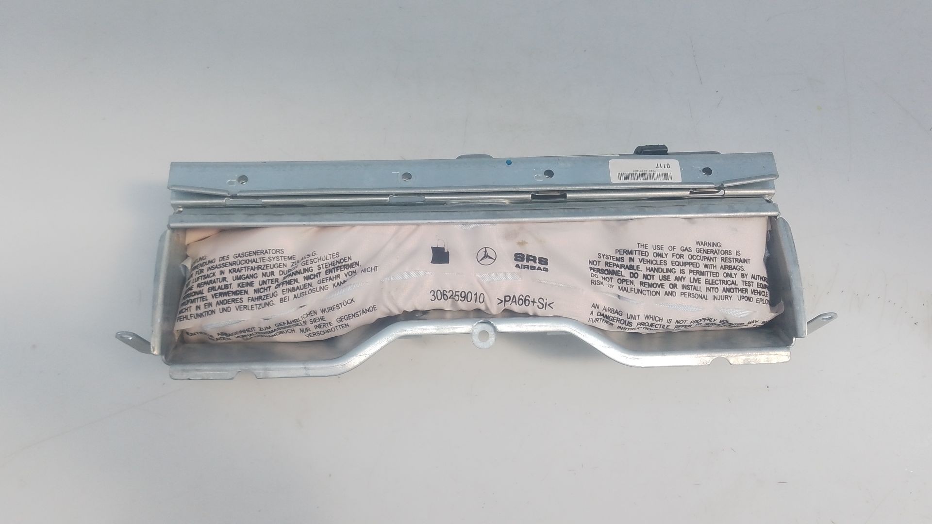 AIRBAG DELANTERO IZQUIERDO MERCEDES-BENZ CLASE C (W204) LIM. 305669599AR / E1-A2-3-1 305669599ARE1A231