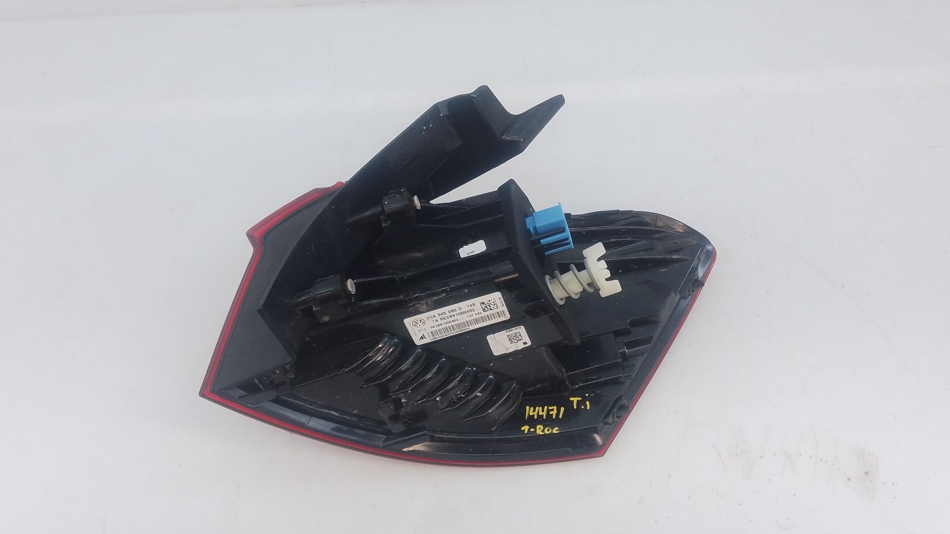 PILOTO TRASERO IZQUIERDO VOLKSWAGEN T-ROC (A11, D11) 2GA945095D / E1-B2-3-2 2GA945095DE1B232 - Vista 3