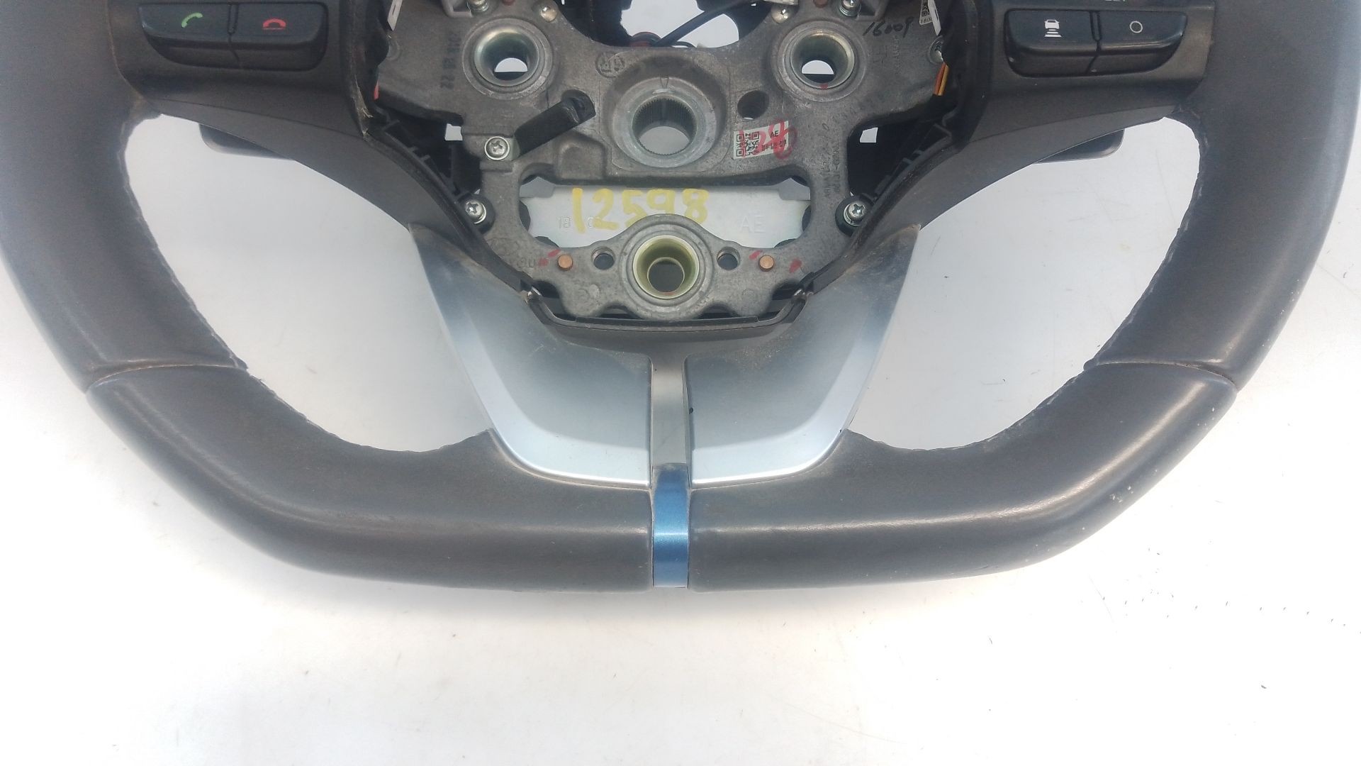 VOLANTE HYUNDAI IONIQ 56100G2550MB / E2-B5-3-2 56100G2550MBE2B532 - Vista 2
