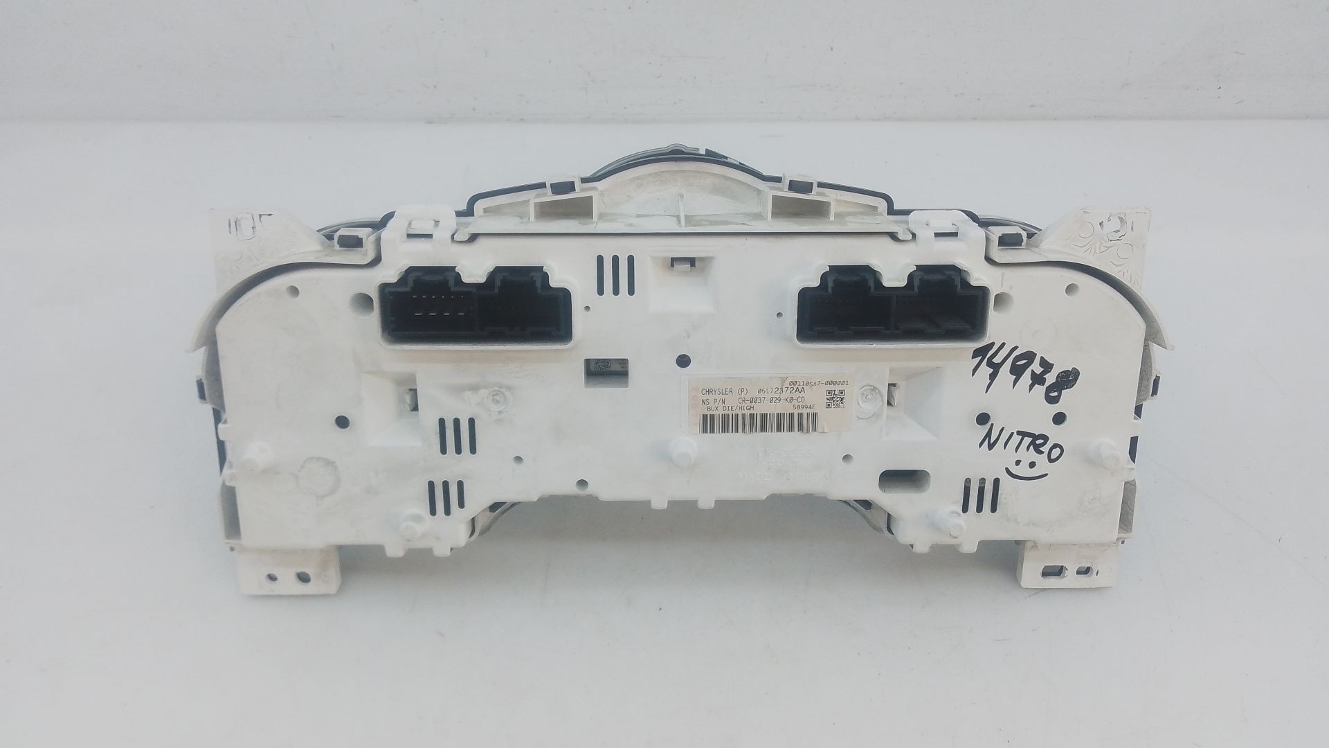 CUADRO INSTRUMENTOS DODGE NITRO 05172372AA / E3-B6-23-5 / CR0037029K0C0 05172372AAE3B6235CR0037029K0C0 - Vista 3