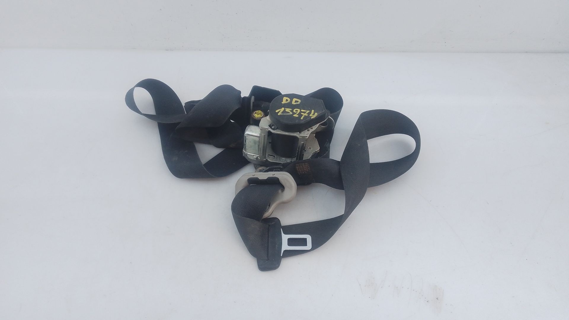 CINTURON SEGURIDAD DELANTERO DERECHO NISSAN JUKE (F15) E2-A4-10-2 E2A4102
