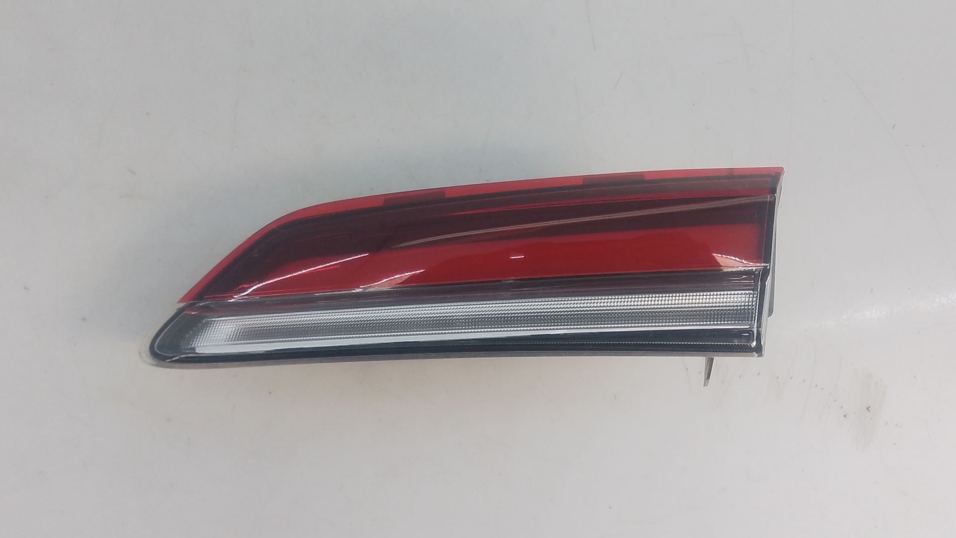 PILOTO TRASERO DERECHO PORTON SKODA KAROQ (NU7, ND7) 57A945308C / E1-A5-15-2 57A945308CE1A5152