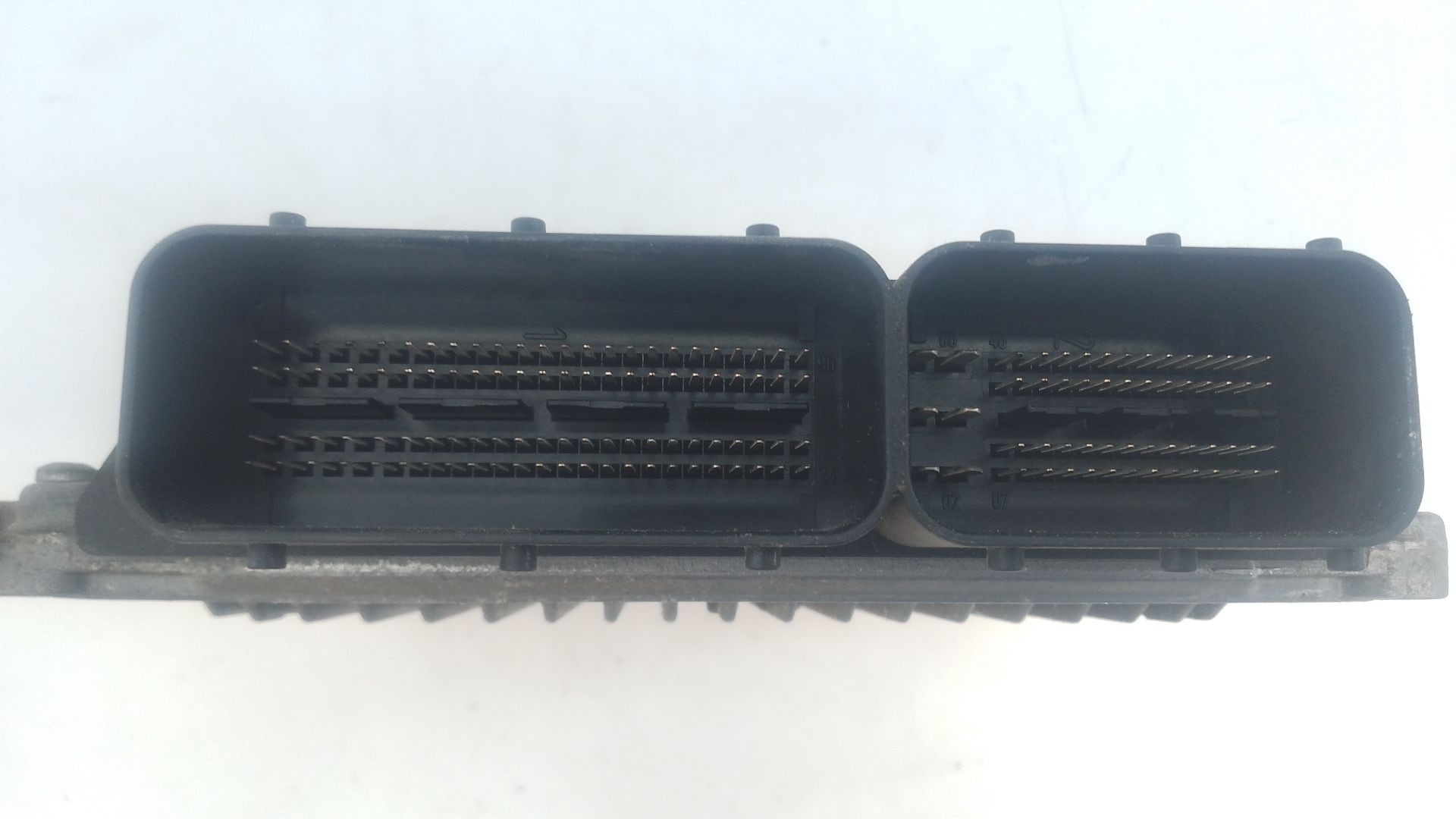 CENTRALITA MOTOR UCE DODGE NITRO P05187642AB / E3-B6-22-1 / 0281013353 P05187642ABE3B62210281013353 - Vista 3