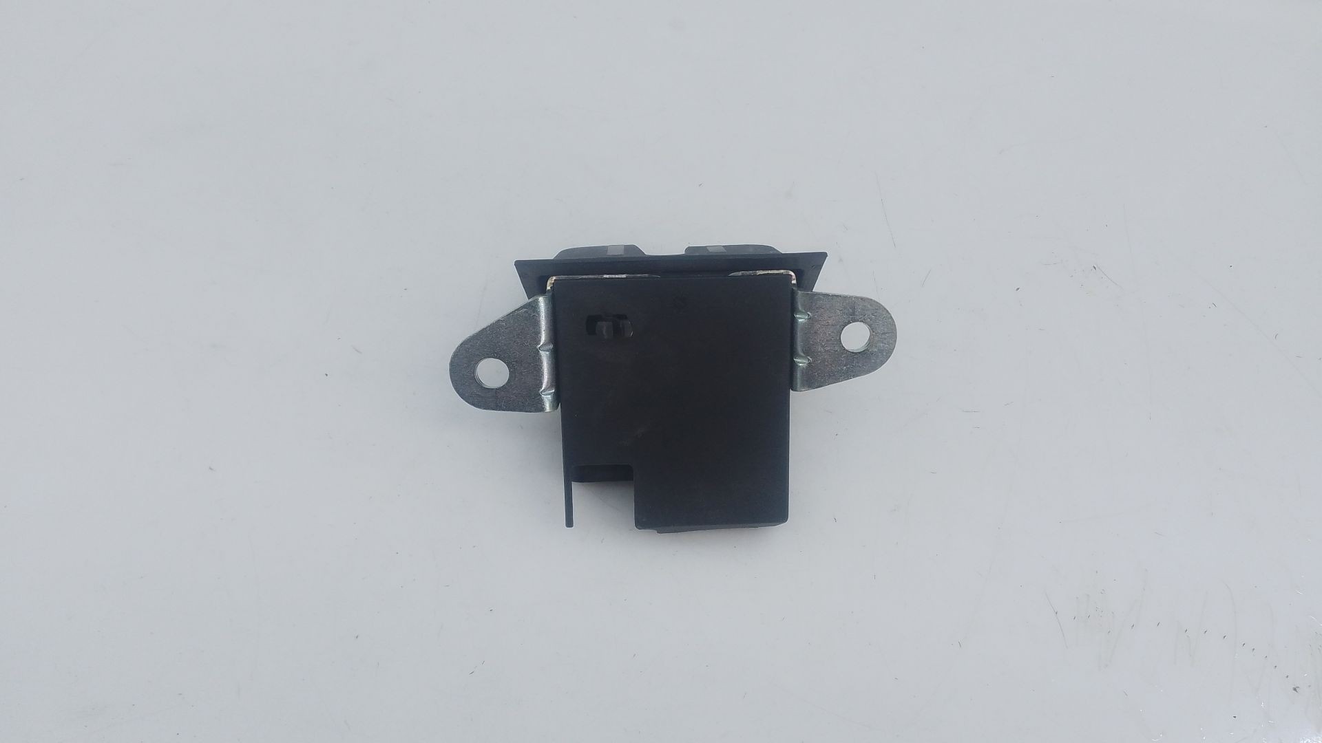 CERRADURA MALETERO / PORTON SEAT IBIZA V (KJ1, KJG) 6F0827505B / E1-B2-7-2 6F0827505BE1B272 - Vista 2