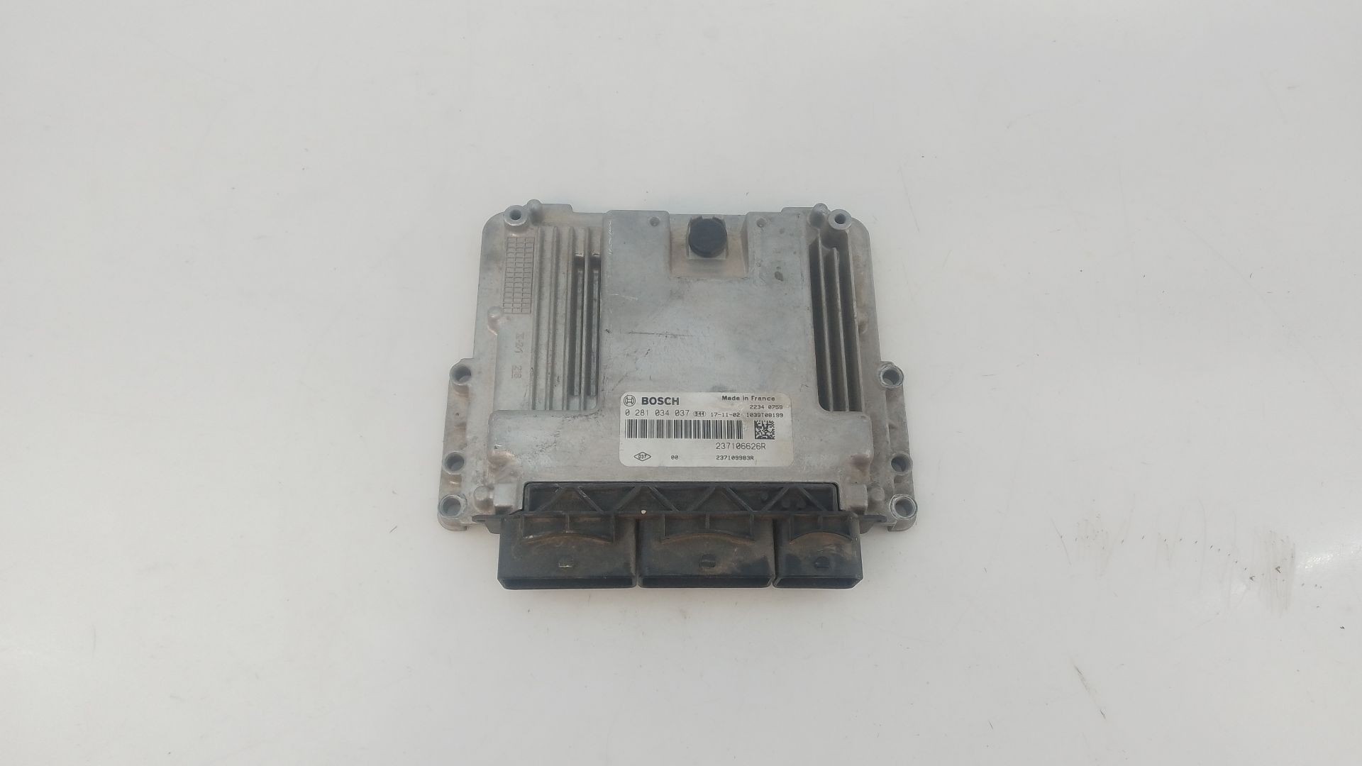 CENTRALITA MOTOR UCE FIAT TALENTO Autobús (296_) 237106626R / E3-A4-22-1 / 0281034037 237106626RE3A42210281034037