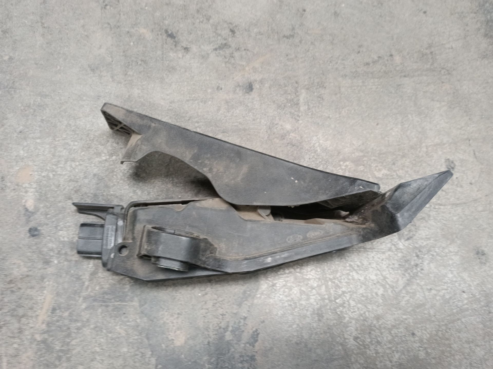 PEDAL ACELERADOR HYUNDAI TUCSON (TL, TLE) 32414400 32414400