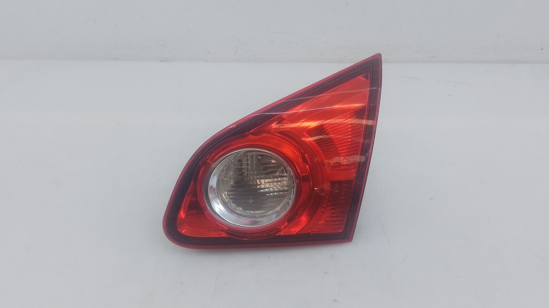 PILOTO TRASERO DERECHO PORTON NISSAN QASHQAI I (J10, NJ10) 89071064 / E2-A4-9-2 89071064E2A492