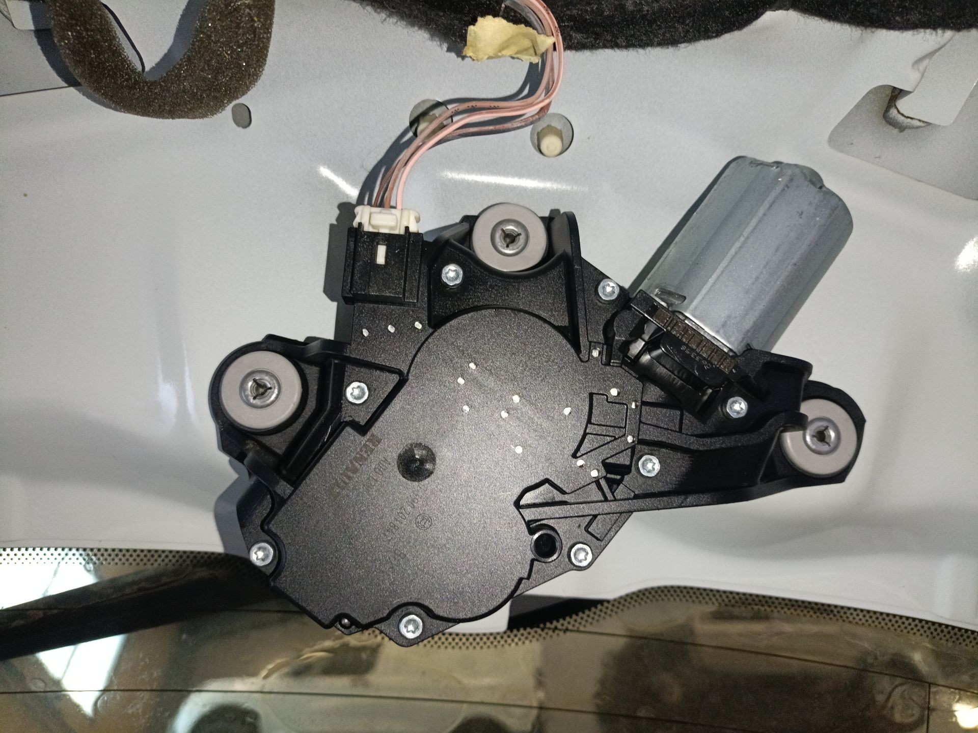 MOTOR LIMPIA TRASERO RENAULT MEGANE III Hatchback (BZ0/1_, B3_) 287100007R / 0390201847 287100007R0390201847