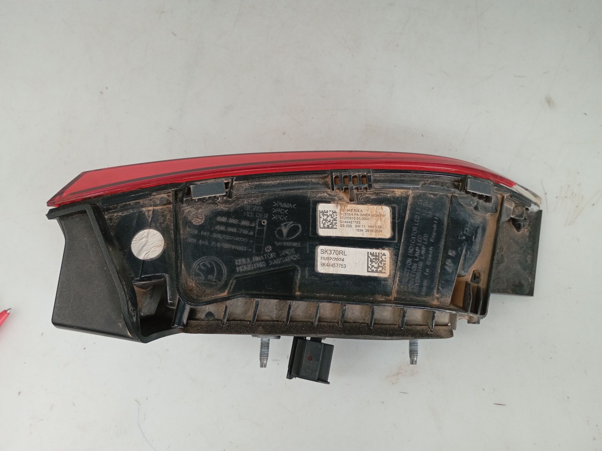 PILOTO TRASERO DERECHO PORTON SKODA KAMIQ (NW4) 658945308A / E1-B6-9-1 658945308AE1B691 - Vista 3