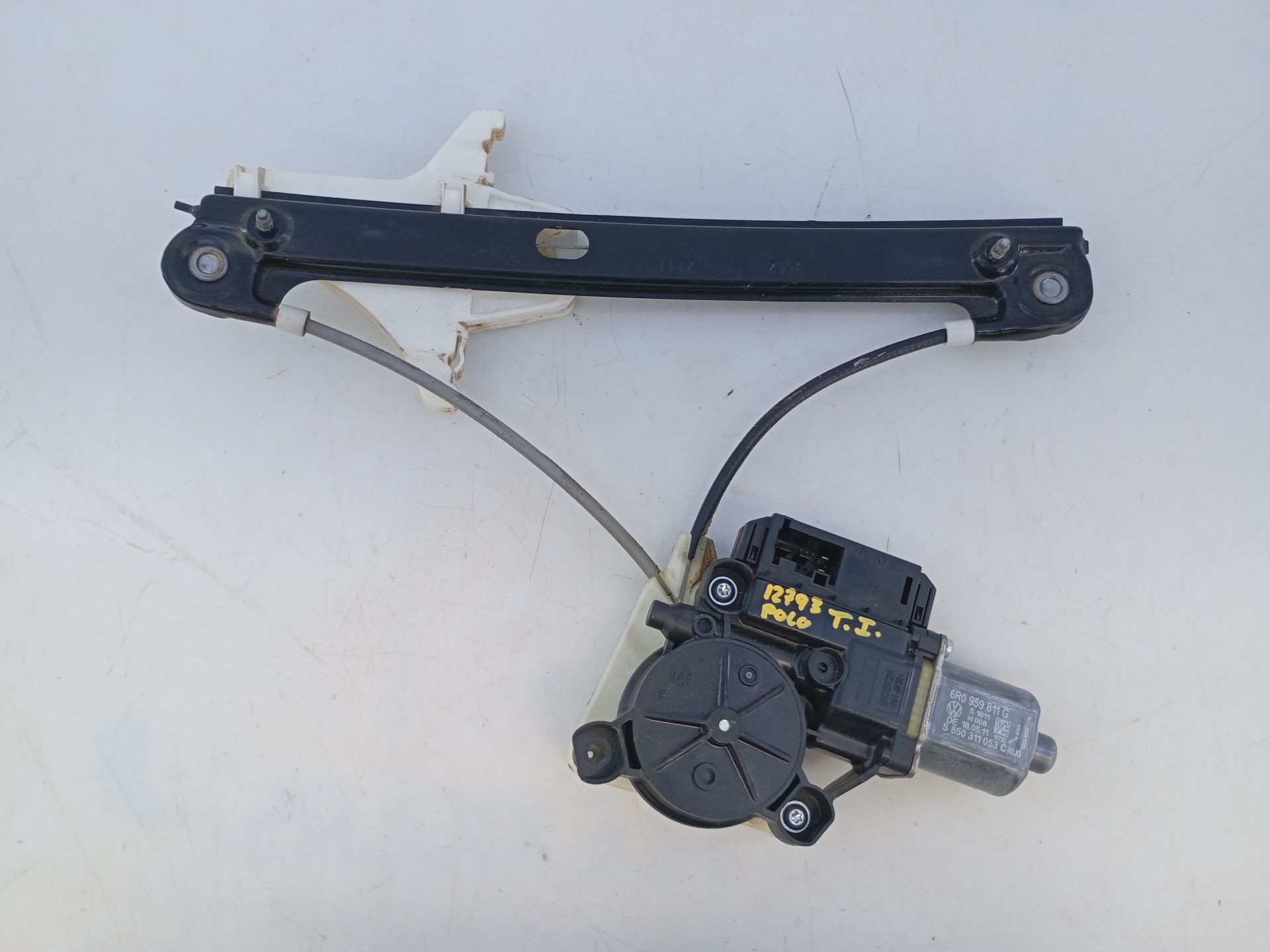 ELEVALUNAS TRASERO IZQUIERDO VOLKSWAGEN POLO (6R1) 6R0959811G / E1-B6-36-2 6R0959811GE1B6362