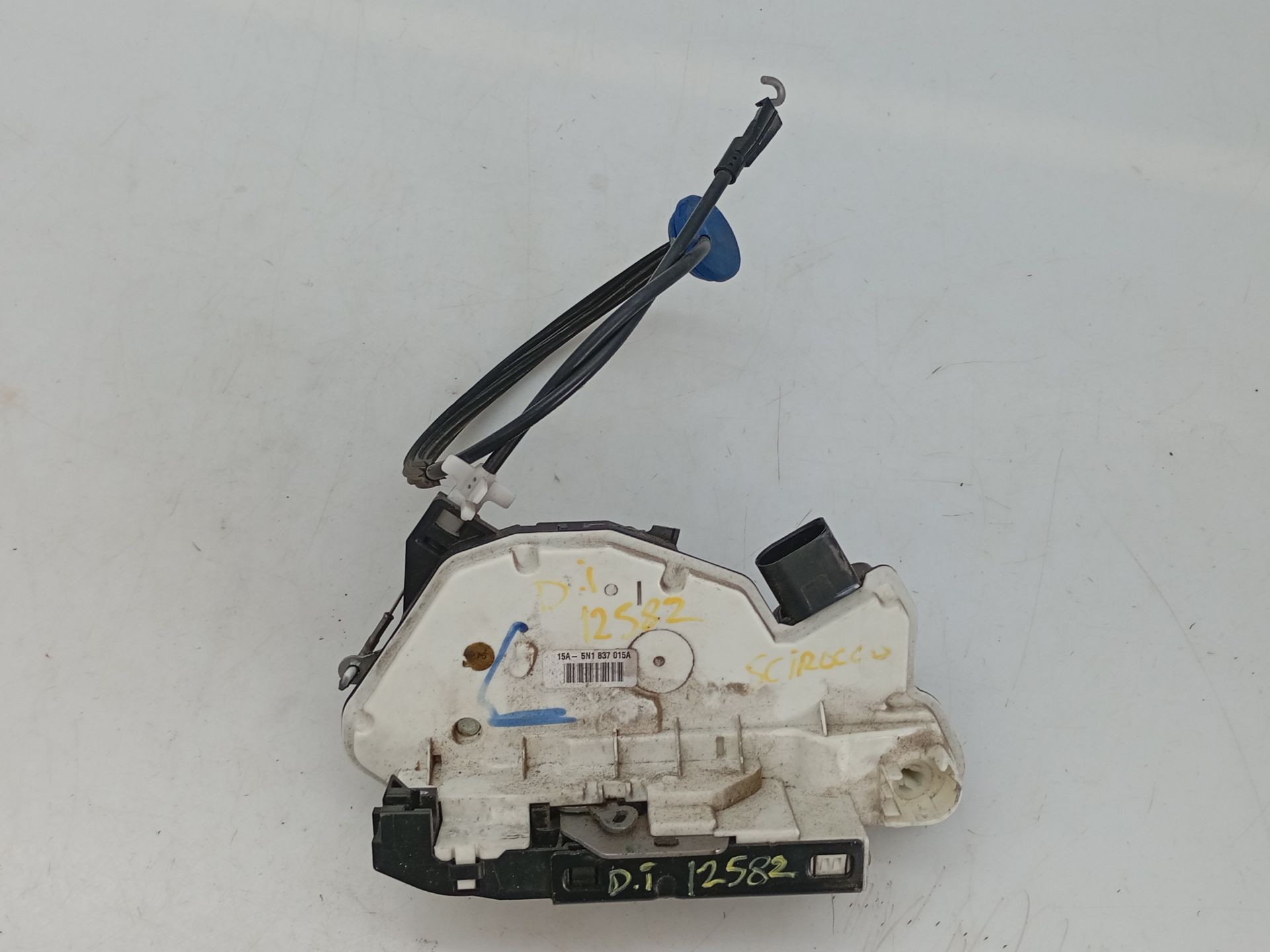 CERRADURA PUERTA DELANTERA IZQUIERDA VOLKSWAGEN SCIROCCO (137) 5N1837015A / E1-B6-22-1 5N1837015AE1B6221