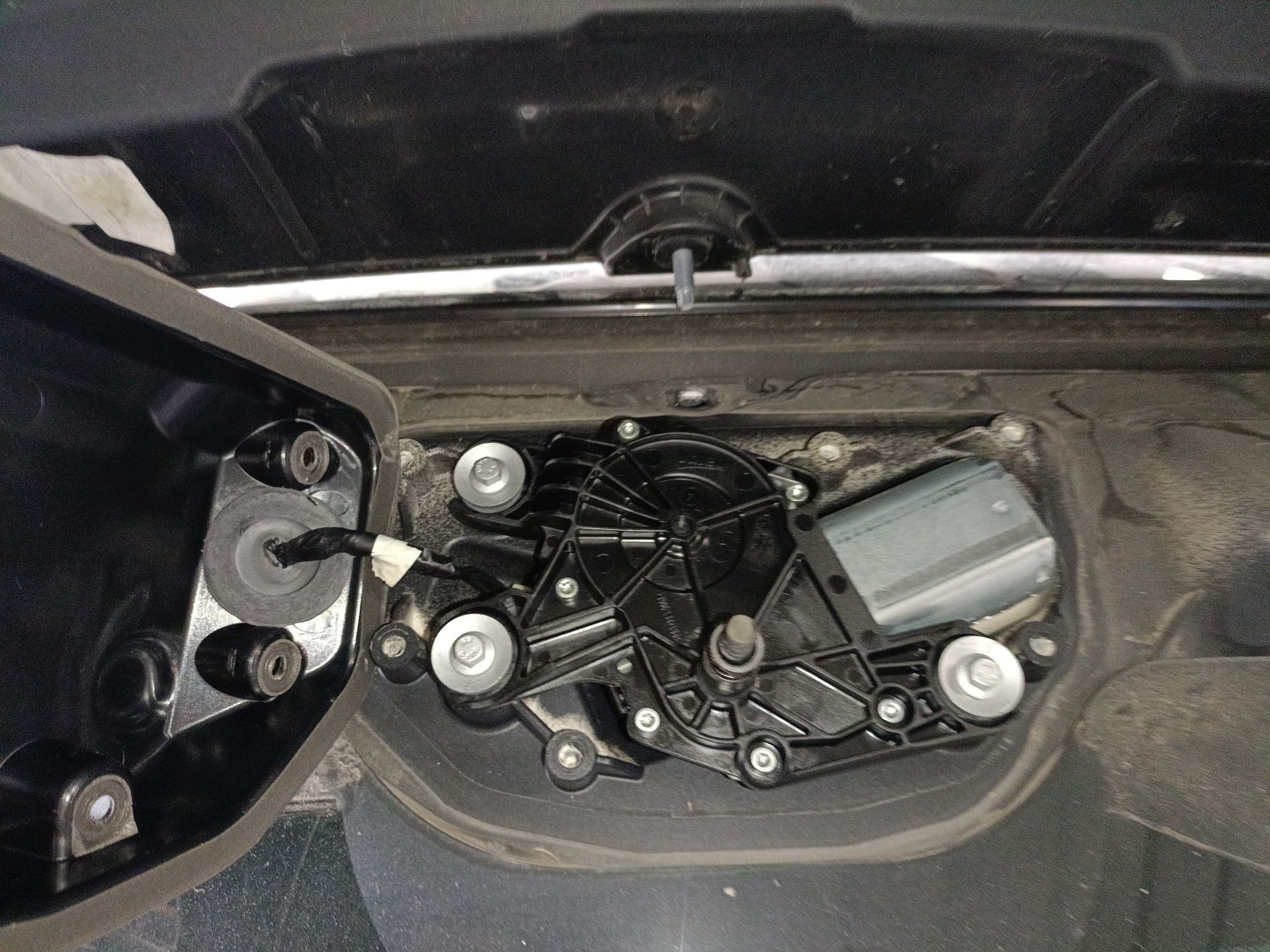 MOTOR LIMPIA TRASERO LAND ROVER RANGE ROVER EVOQUE (L538) BJ3217404AA / W000027061 BJ3217404AAW000027061