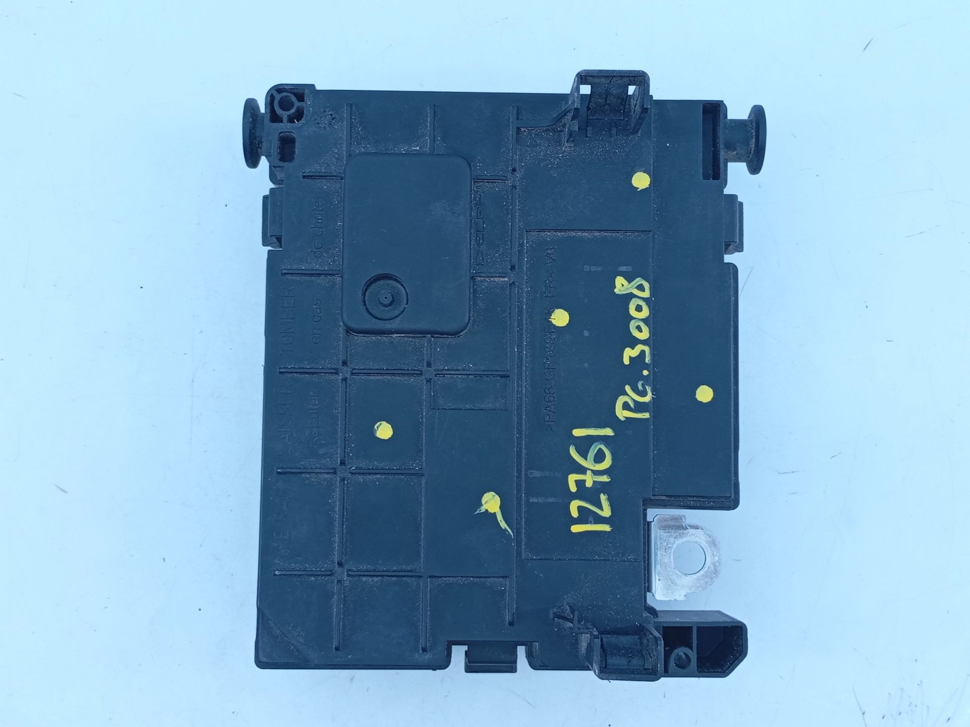 CAJA RELES / FUSIBLES PEUGEOT 3008 9810296180 / E3-B2-2-4 9810296180E3B224 - Vista 2