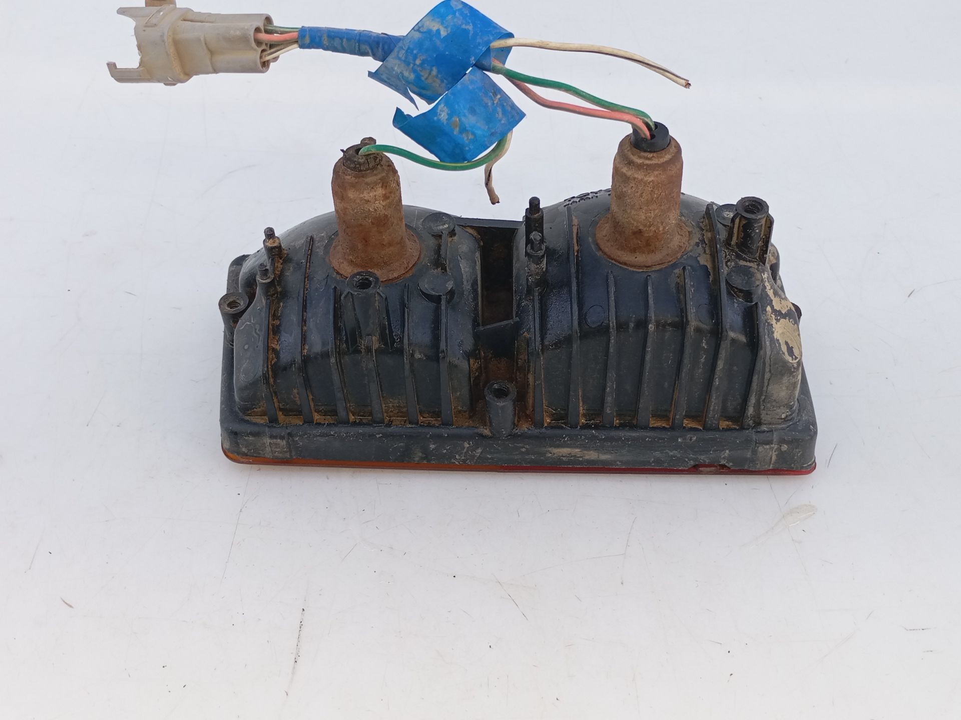PILOTO TRASERO DERECHO DE PARAGOLPES TOYOTA LAND CRUISER (J9) E2-B4-4-2 E2B442 - Vista 2